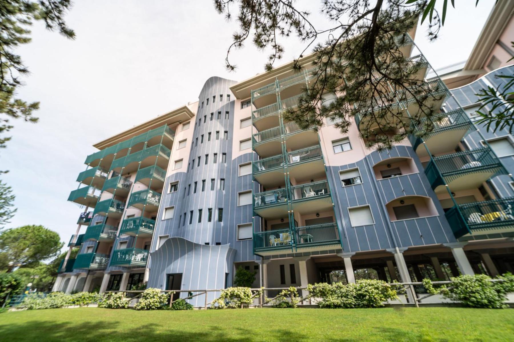 Апартаменты Residenza Delle Terme Бибионе Экстерьер фото